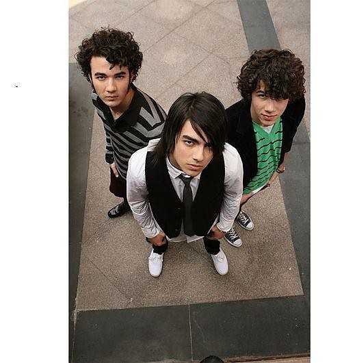 Jonas  Brothers