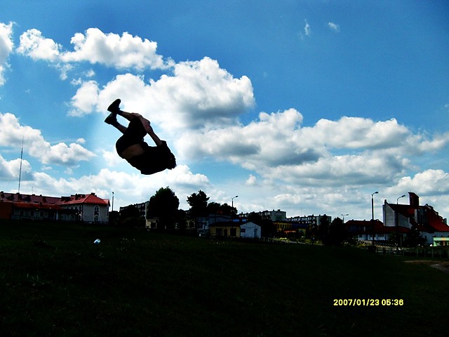 Two Leg Side Flip 