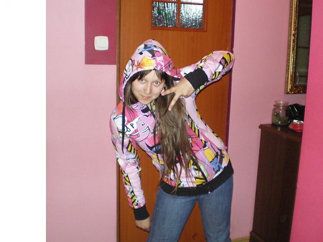 NOWA BLUZA : *