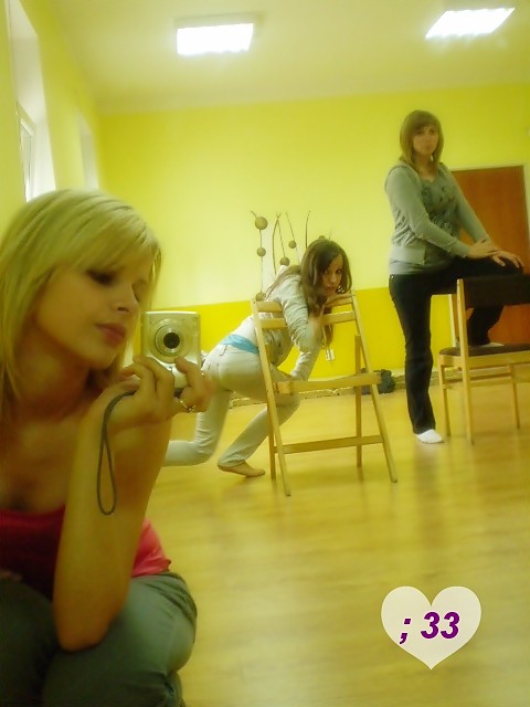 Lale . ;33