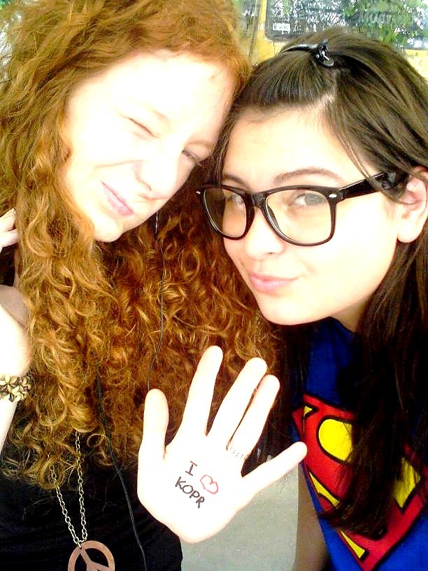 she love me. 
