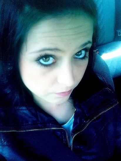 `lOOk in tO my eyes `