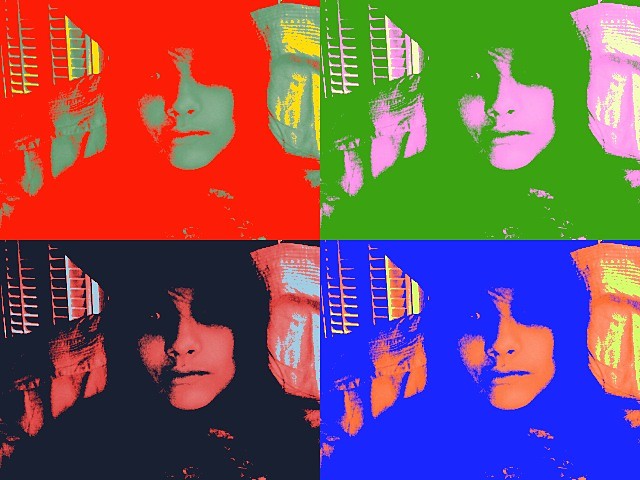 4 colors.