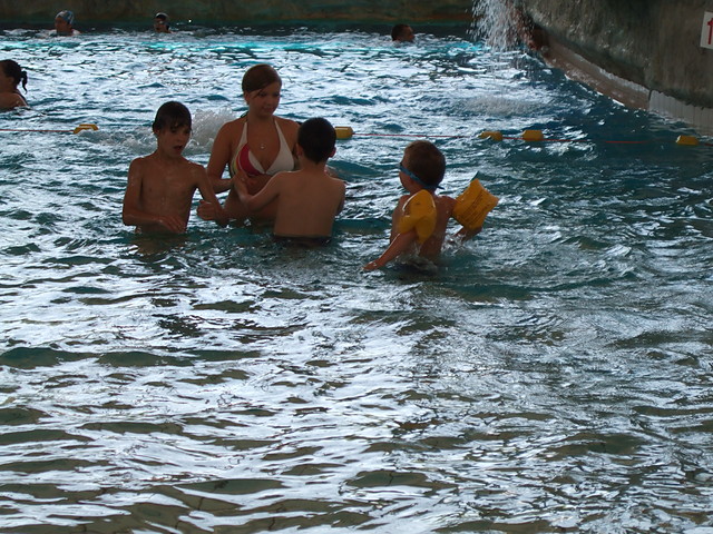 Aqua z maluchami:P