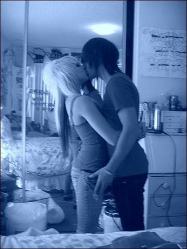 Buziiiiiiii;**************