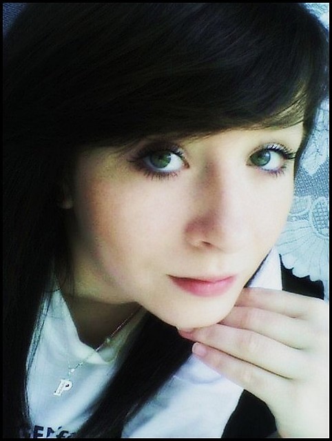 green eyed girl . ^^ ;d