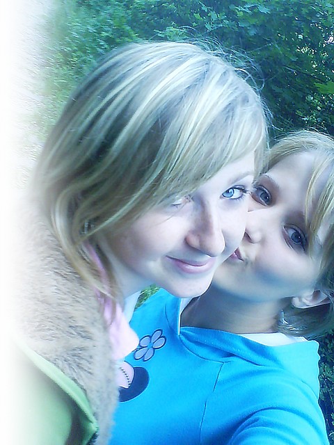 Z Olcia ;**
