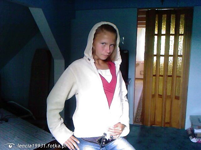 Jo;*KC