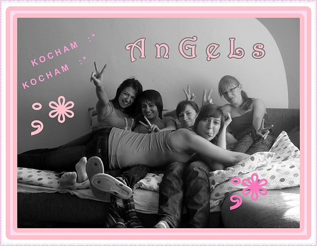A n G e L s  : *