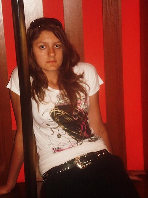 ja ;**