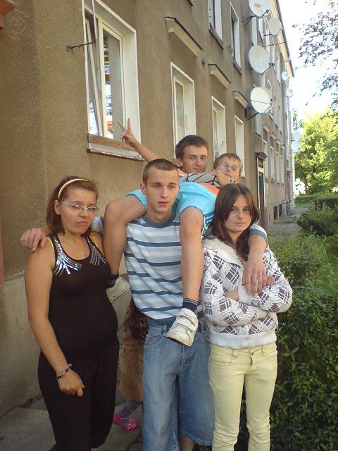 o9.o7.2o09:):):*:*