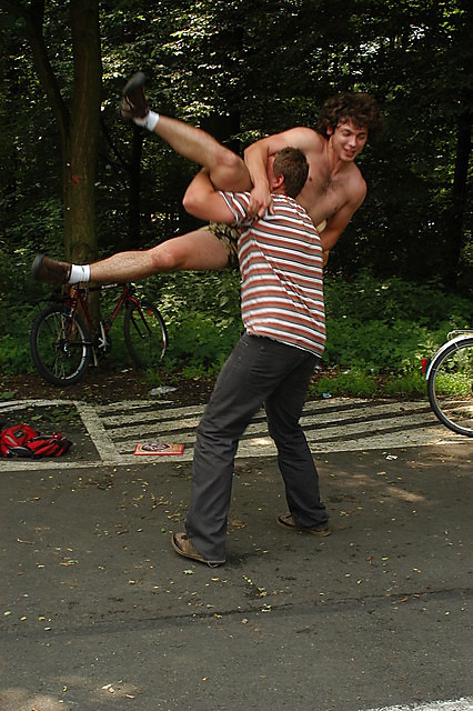 jest silny :) ale ja tez ;p