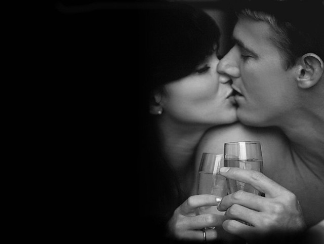 4. Aniele - we zrb co . ;d