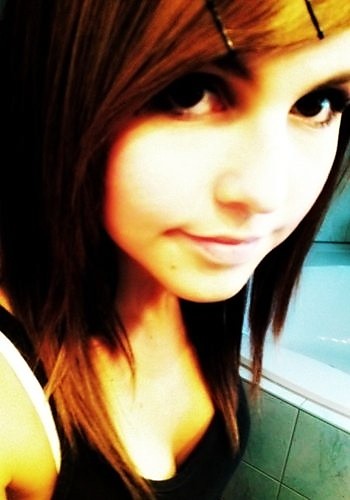 Kaka. ;**