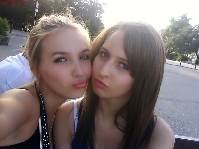 z Aaaaneci:*