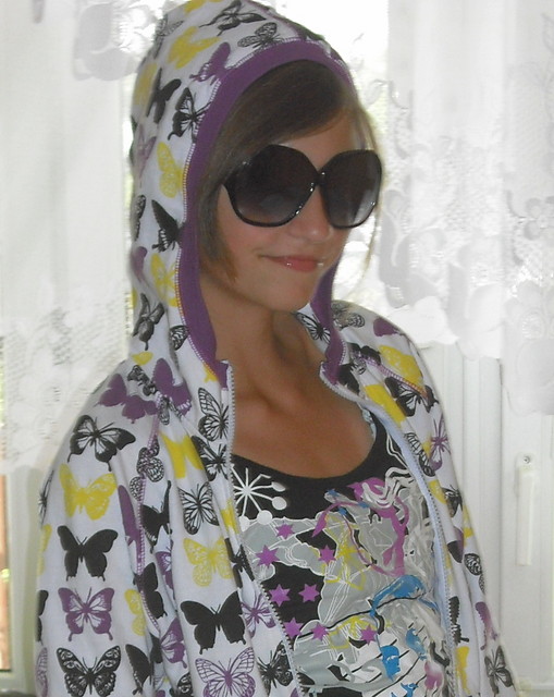Ja:***
