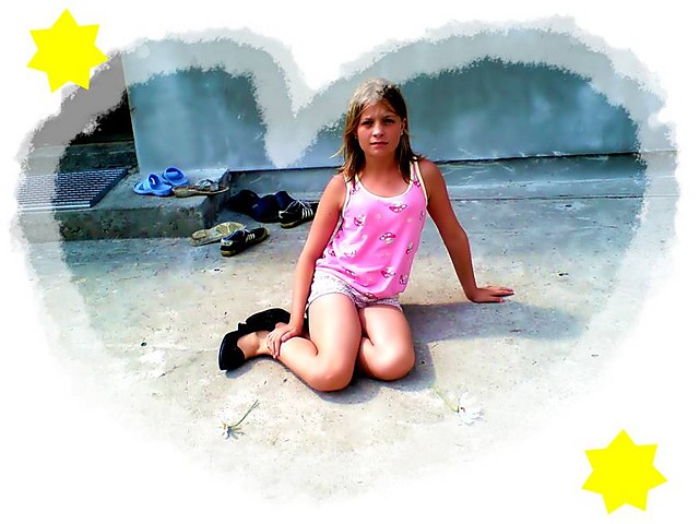 Siedz sobi w mamy butach