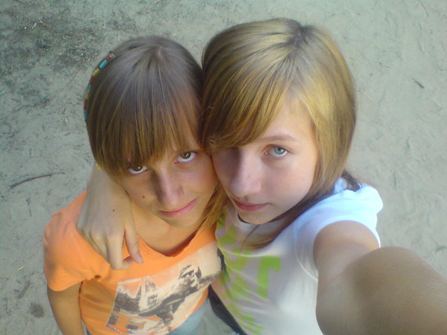 z Medzi. ;*** 