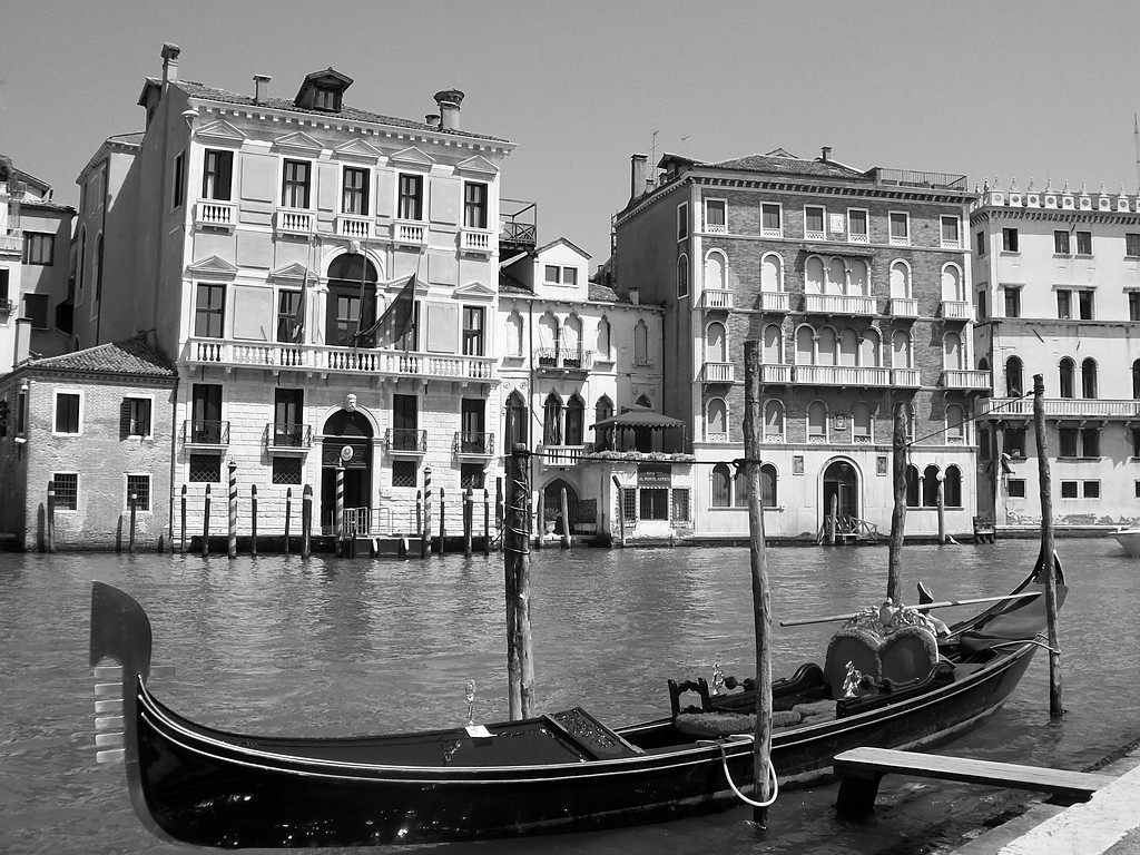 Gondola...