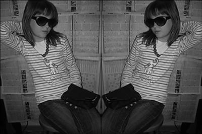 W okularkach