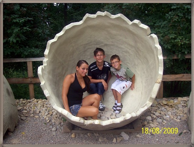 DiNoZaToRlAnD ^^