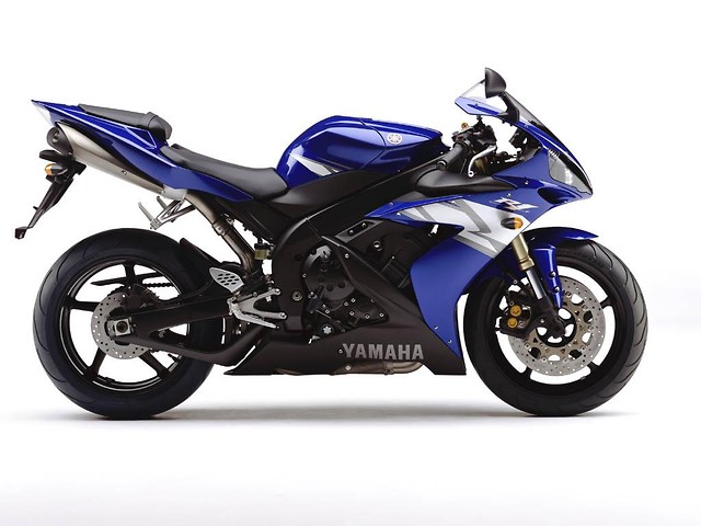 yamaha r1