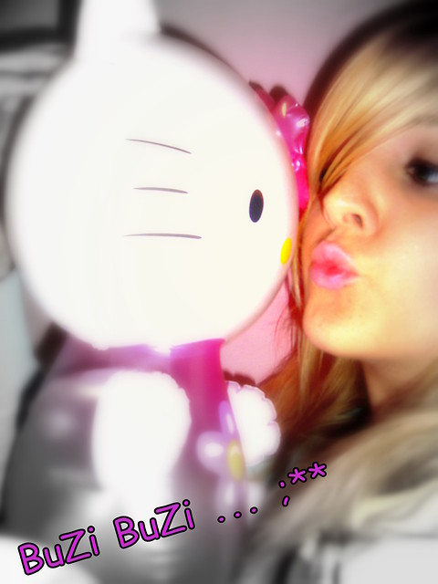 Hello Kitty ;**