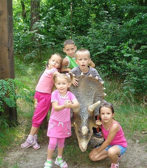 W PARKU DINOZAURW...