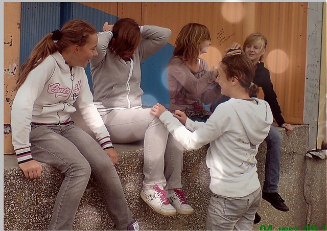 Olaj z Nimi ; *