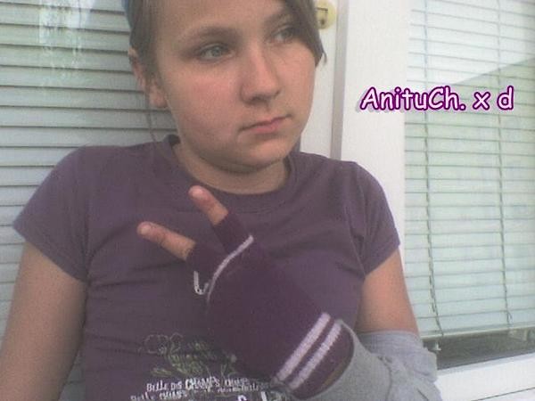 AniTa...;*