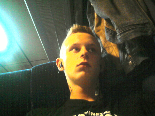 W pocigu do szkoy :P