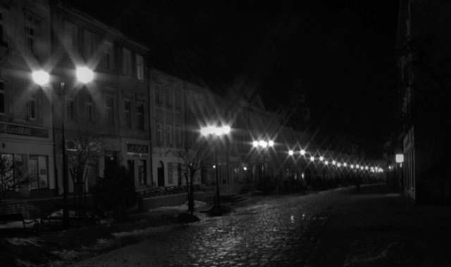 352.