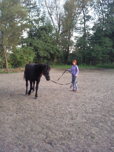 Lona...???