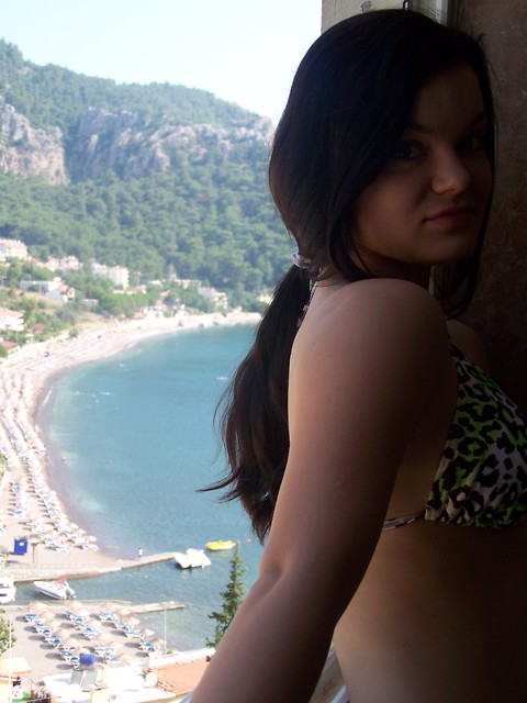 09