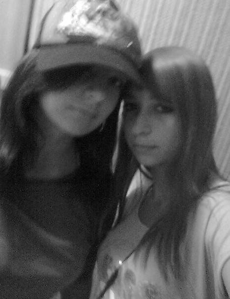 iGuSiA I jA               ;*