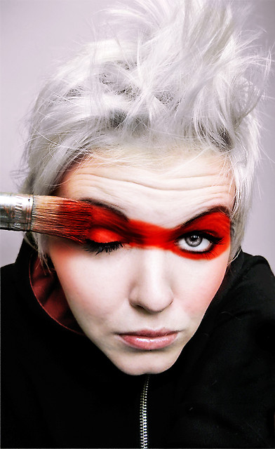 Red make up