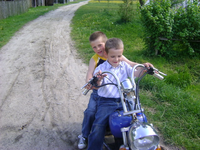 Z KuZyNeM ;))