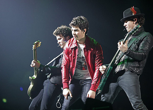 Jonas brothers(L)