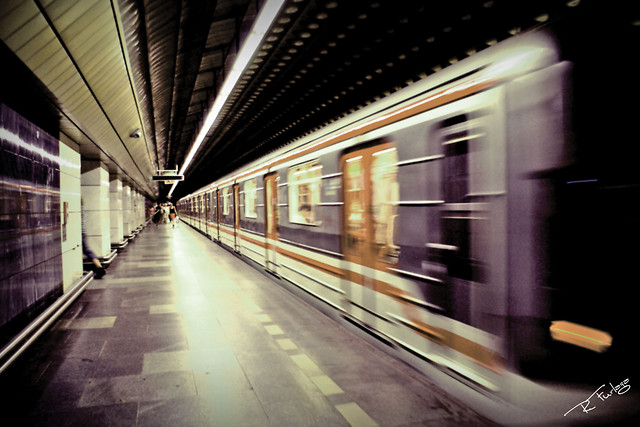 Metro ( Praga, Cz. ) 