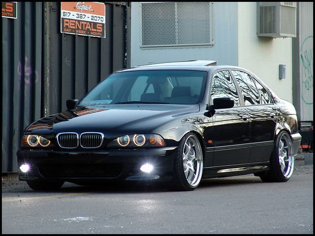 540i V8 ;d