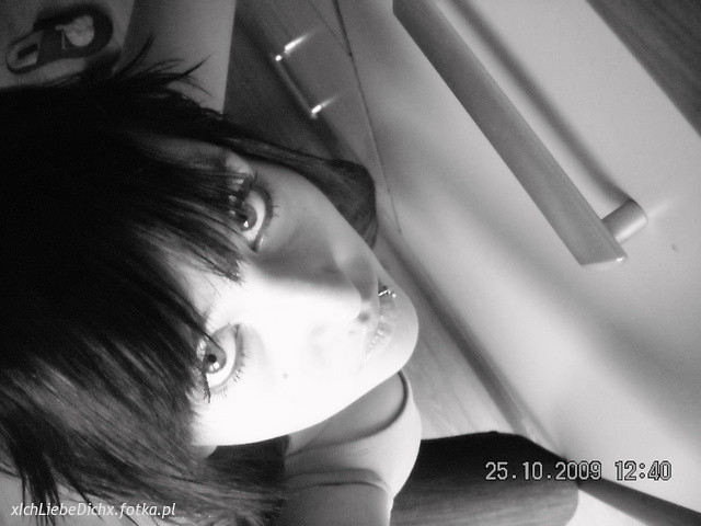 Mniamciu ;**