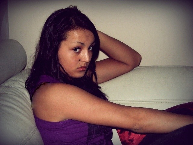 look at me.  |