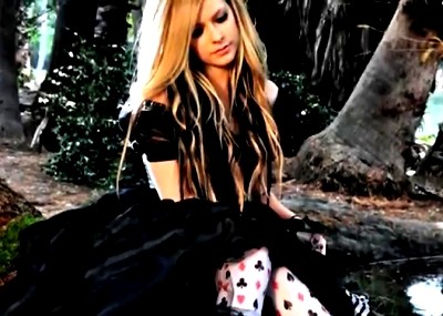Avril Lavigne - Alice