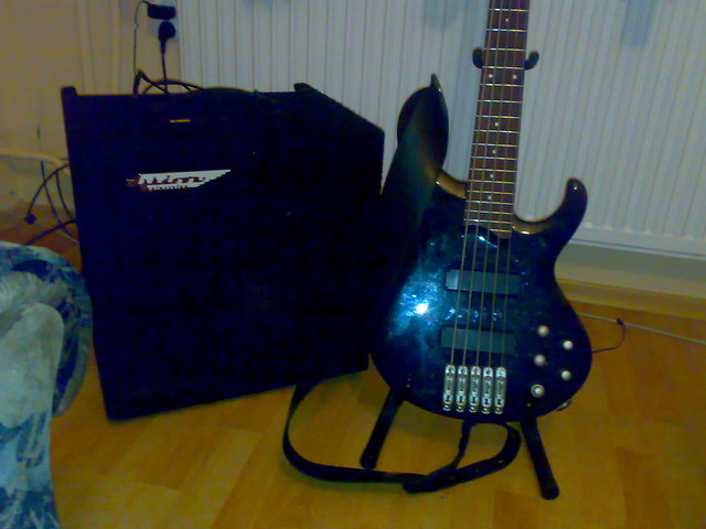 Ibanez & ASHDOWN