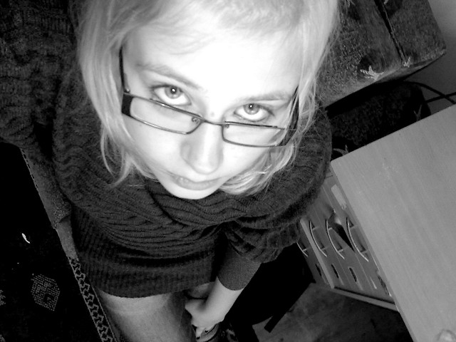Kc ;*