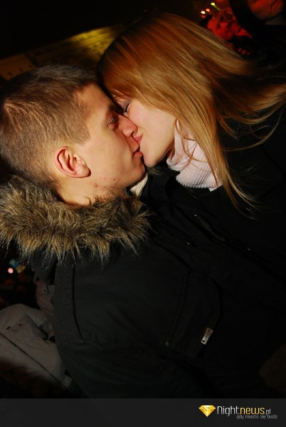 z dziubaskiem;**
