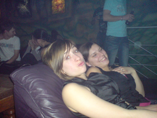 z Karolin ;***