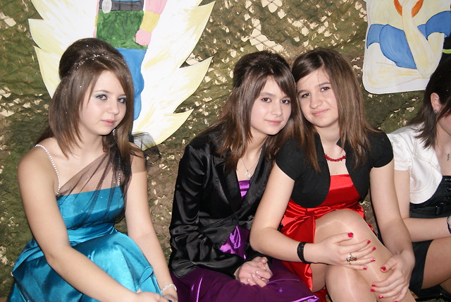 Z moimi na balu;***