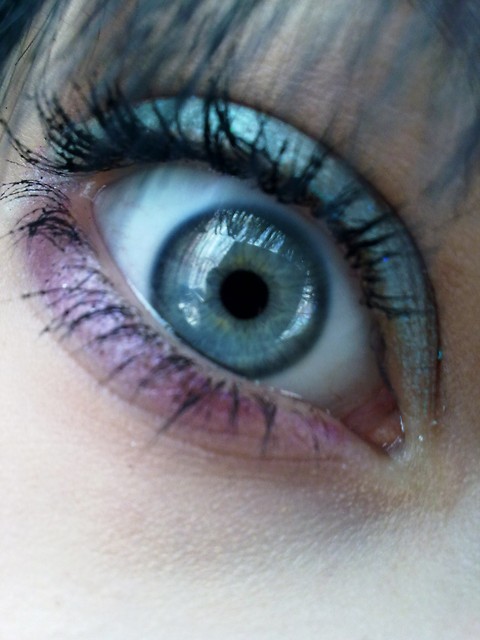 lookmeintheeyes.