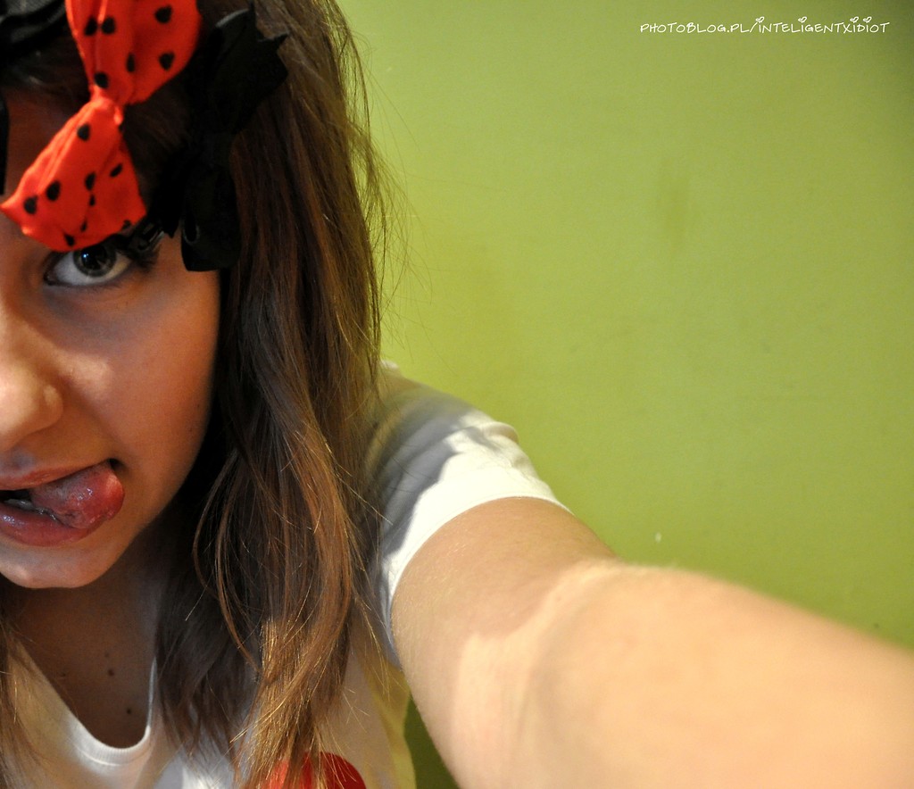 girls like cars and money.^